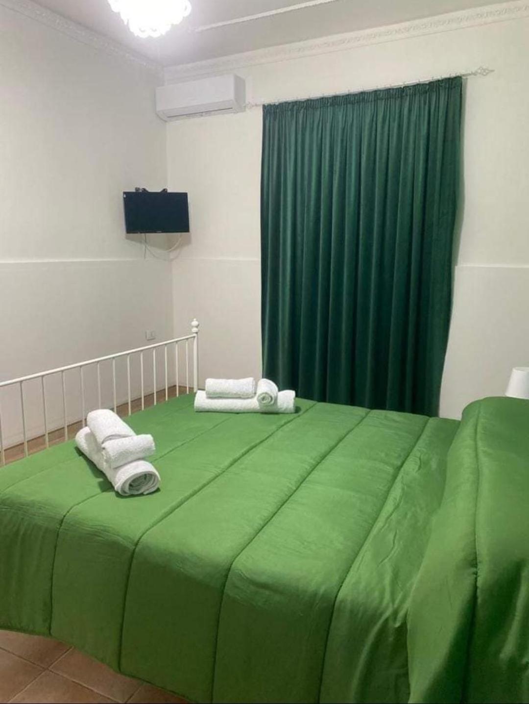 Casa Vacanze Paola Porto Empedocle Ngoại thất bức ảnh
